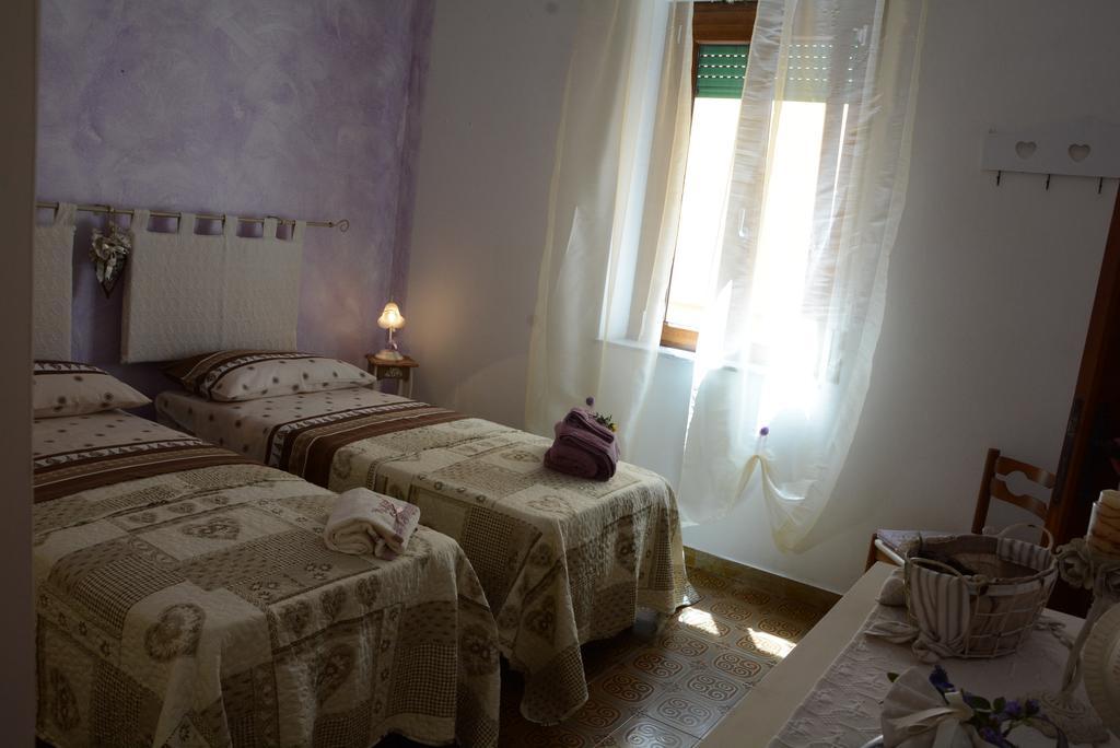 Bed and Breakfast Casa Balai Porto Torres Exterior foto